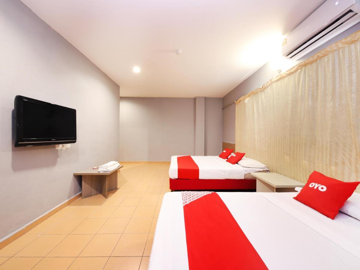 Oyo 89676 Hotel 22 Seremban Ngoại thất bức ảnh